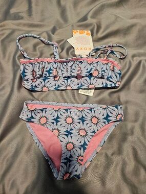 Roxy 2 Pc Swimsuit (NWT)